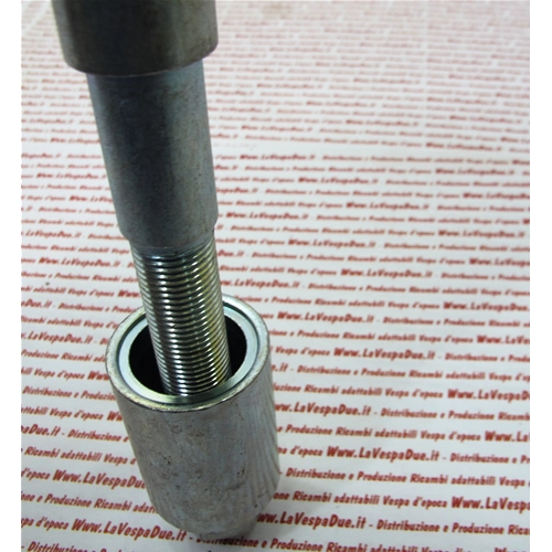 Relocation tool extractor for fork roller cases for VESPA 50 80 90 125 150 160 180 200