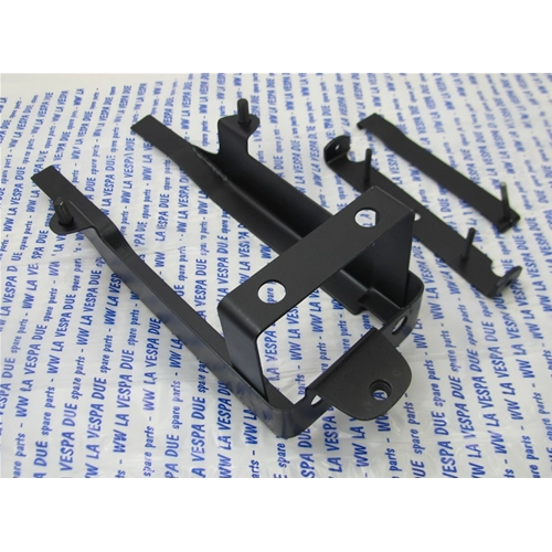 Support de batterie et de roue de secours pour VESPA 160 GS 180 SS