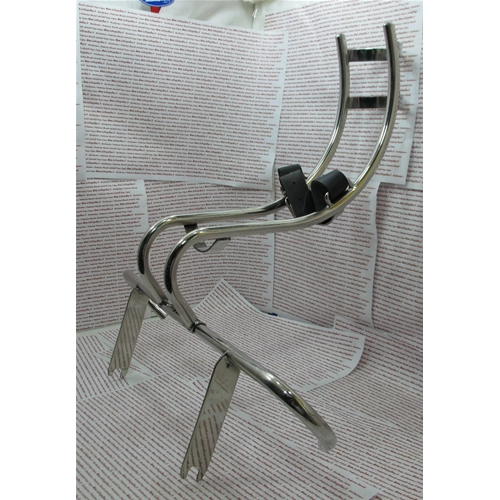 Soporte central para rueda de repuesto con reposapiés cromado en acero inoxidable tipo ULMA para VESPA 150 GS VS1 VS2 VS3 VS4 VS5