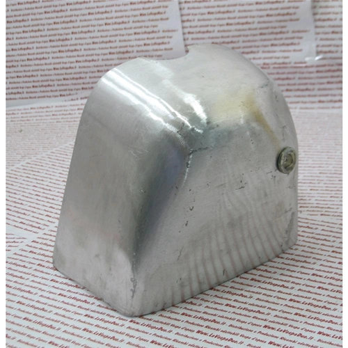 Capot moteur en aluminium pour Vespa 125 V30T V31T (1950-1951), Vespa U VU1T Utility et Ape 125 A (1947-1952), fabriqué artisanalement en Italie.