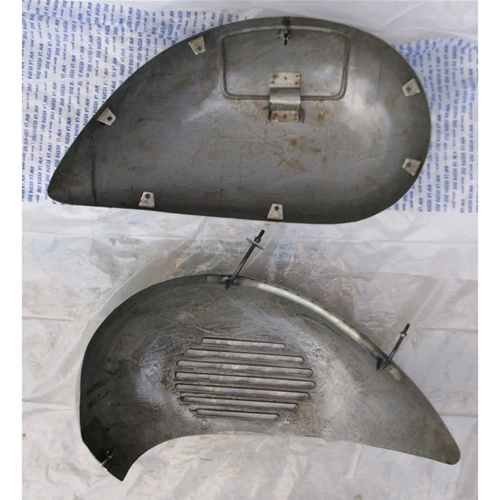 Paar Seitenverkleidungen aus Eisen für VESPA 150 von 1953 bis 1957 VL1T VL2T VL3T VB1 ACMA STRUZZO rechts und links