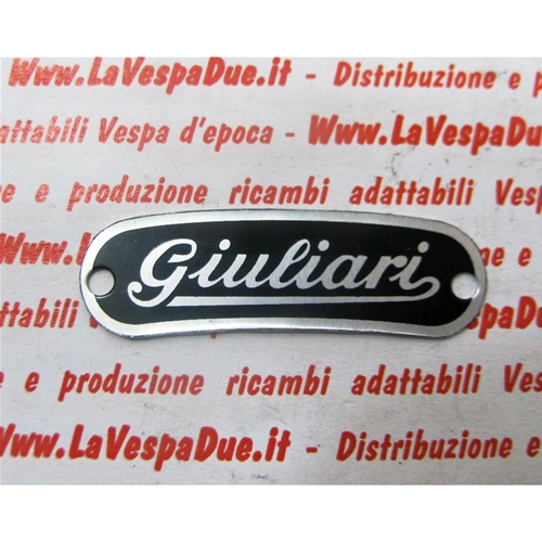 Placa "GIULIARI" para funda de asiento de LAMBRETTA VESPA APE MOTOGUZZI