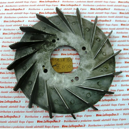 Ventilateur de volant moteur pour Vespa GS 150 (cadres VS1 à VS5, VB1, VLT, APE, d'origine Piaggio, ancien stock)