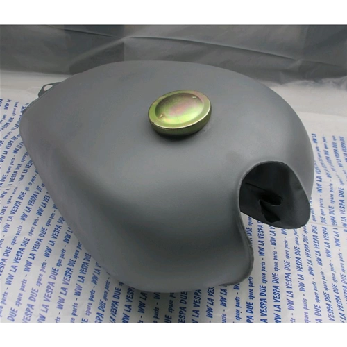 Additional custom fuel tank for VESPA with central wheel adaptable to all VESPAs