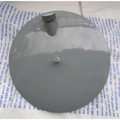 Additional reserve fuel tank adaptable to all VESPAs with 10" open wheels