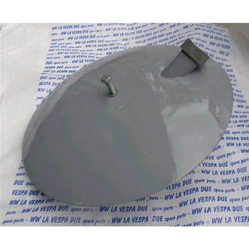 Additional reserve fuel tank adaptable to all VESPAs with 10" open wheels