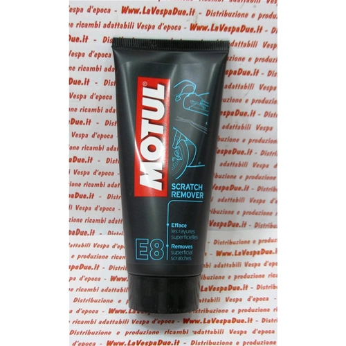 El quitaarañazos Motul elimina los arañazos superficiales y restaura el brillo. Acabado pulido para coches, motocicletas, Vespa, Ape y Lambretta.