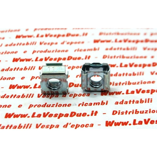 M6-Mutter mit Käfig zur Befestigung von Bremspedal, Batteriereglerhalterung und Fernbedienung für VESPA 50 125 150 200 PK PX PRIMAVERA ET3 T5 COSA HP N FL2 ro 182872 (1 Stück)