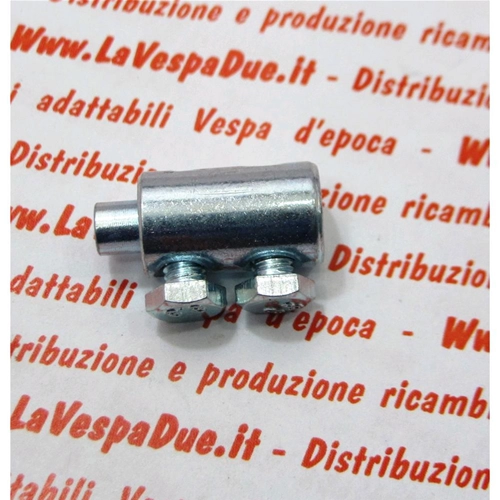 Abrazadera de 20x12 mm con dos tornillos laterales de 8 mm para VESPA (1 unidad)