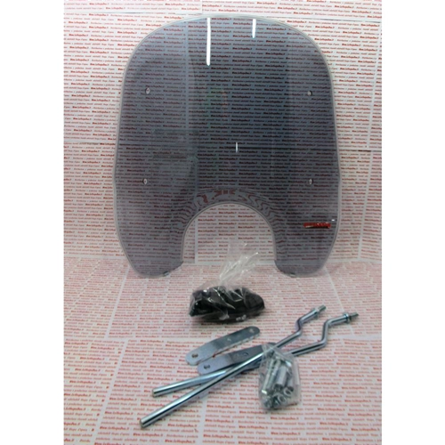 Pare-brise court fumé FABBRI pour Vespa 80, 125, 150, 200 PX et PE à partir de 1978, avec supports adaptables à tous les modèles PX.