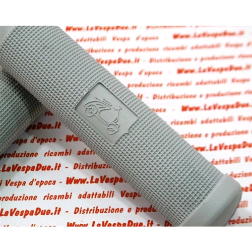 Pair of grey grips dotted with stylised VESPA for VESPA 125 V1T V15T V30T A V33T VM1T VM2T VN1T VN2T VU1T U APE 125 A 150 B AB Italian product ro 012153