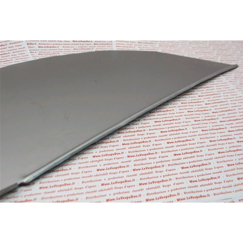Panel lateral izquierdo para chasis VESPA 98 125 150 de 1946 a 1958 V1T V15T V98T V30T V33T VM1T VM2T VN1T VN2T VU1T. Producto artesanal.