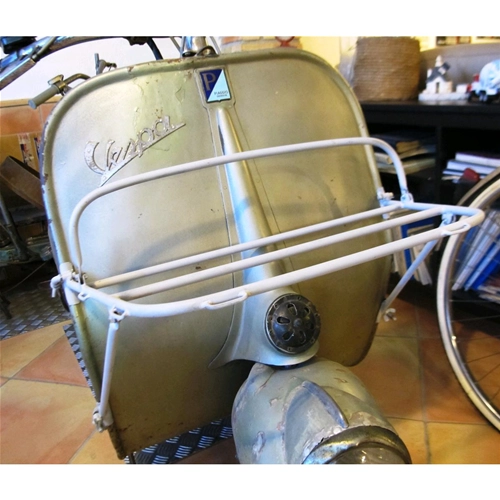 Zu lackierender vorderer Gepäckträger für VESPA 98 125 150, niedriger Scheinwerfer, V1T, V 15T, V30T, V33T, VN, VM, VL von 1946 bis 1958