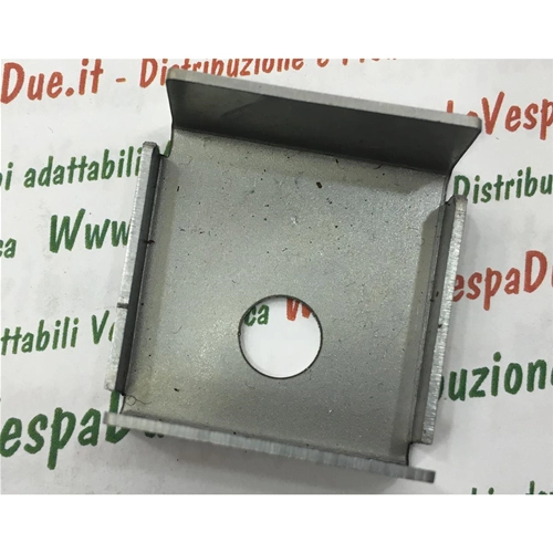 PLAQUE DE FIXATION DE CAPOT POUR SACOCHES GAUCHE POUR VESPA 150 GS VS1T VS2T VS3T VS4T VS5T