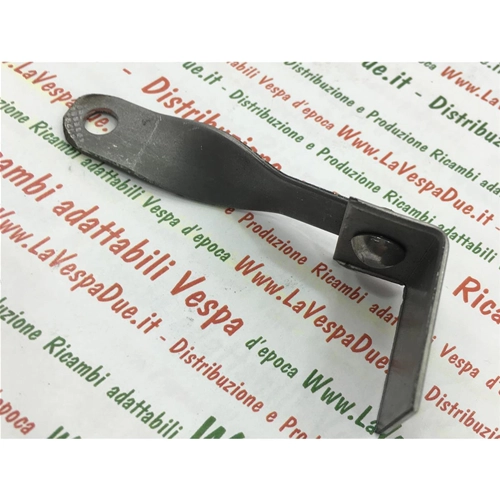 Scharnierplatte für Motorhaubenbefestigung, rechte Motorseite, für Vespa 125 150 V1 / V15 / V30 / V33 / VM / VN / VL von 1946 bis 1957