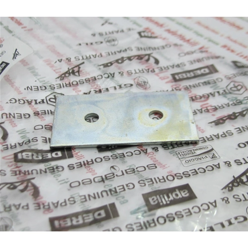 PLACA PARA GANCHO DE BAJO BOLSA PARA VESPA 80 125 150 200 PX T5 PE ARCOBALENO MY EURO 2 DESDE 1981 EN ADELANTE