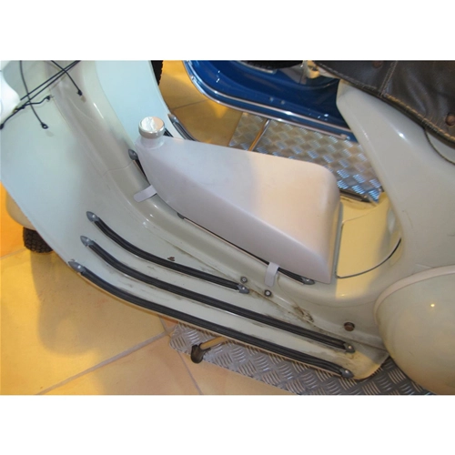 SERBATOIO TANICA BENZINA SUPPLEMENTARE 6 LITRI PER TUNNEL CENTRALE VESPA 125 150 FARO BASSO VM VN V30 V15 VB1T. MANIFATTURA ITALIANA