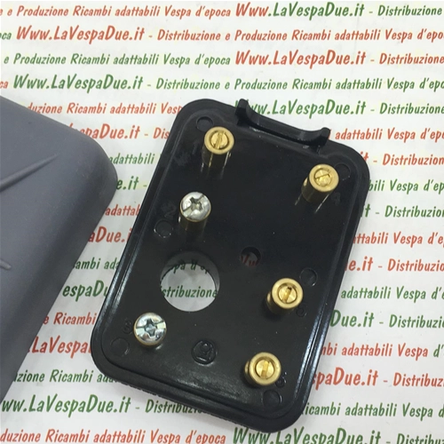 Alloggio raddrizzatore regolatore di corrente completo di coperchio per VESPA 160 GS 180 SS RALLY