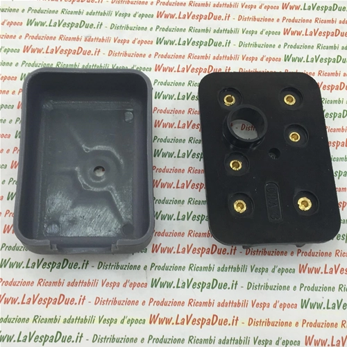 Alloggio raddrizzatore regolatore di corrente completo di coperchio per VESPA 160 GS 180 SS RALLY