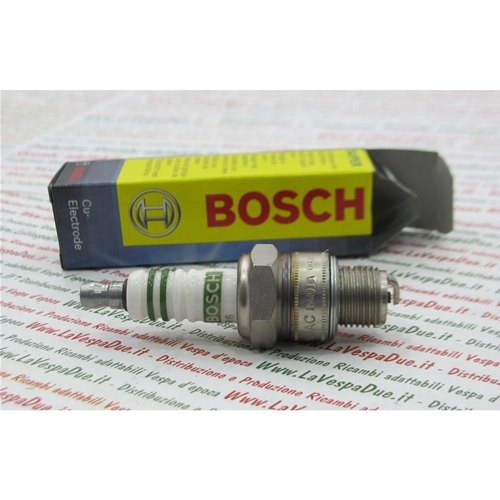 BOSCH WR08AC shielded spark plug with copper core and equivalent NGK BR9HS short pitch anti-interference resistor for VESPA 50 80 90 125 150