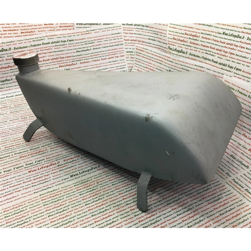 SERBATOIO TANICA BENZINA SUPPLEMENTARE 6 LITRI PER TUNNEL CENTRALE VESPA 125 150 FARO BASSO VM VN V30 V15 VB1T. MANIFATTURA ITALIANA