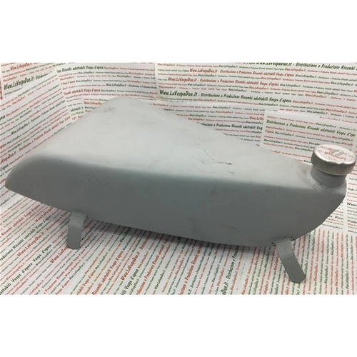 6-Liter-Zusatztank für Mitteltunnel Vespa 125/150 mit abblendbarem Scheinwerfer (VM, VN, V30, V15, VB1T). Hergestellt in Italien.