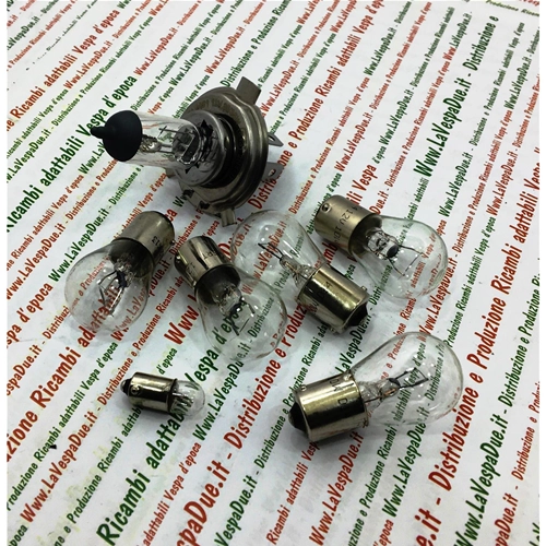 SET OF 7 12 VOLT FRONT AND REAR BULBS FOR VESPA 125 150 200 COSA 2 COMPLETE WITH INDICATOR BULBS