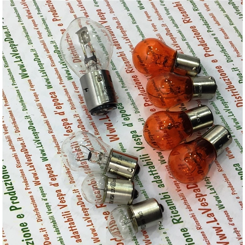 ENSEMBLE DE 8 AMPOULES 12 VOLTS AVANT ET ARRIÈRE POUR VESPA PX 80 125 150 200 ET ARCOBALENO DE 1978 À 1999, COMPLET AVEC AMPOULES DE CLIGNOTANTS ORANGES