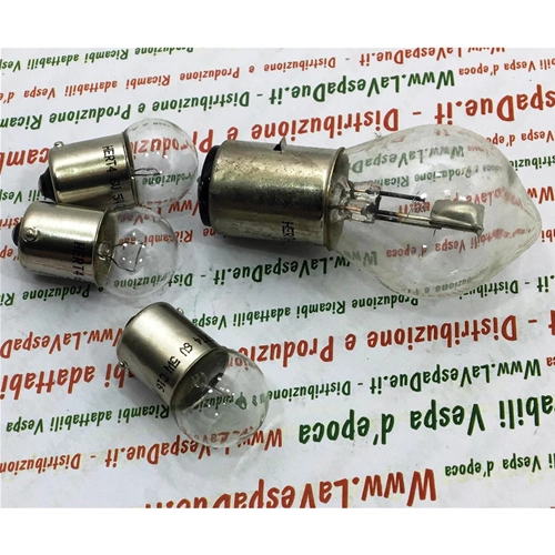 SET OF 4 12 VOLT FRONT AND REAR BULBS FOR VESPA PX P125X P150X P200E WITHOUT INDICATORS