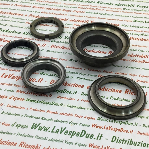 Upper and lower steering cap kit for VESPA 125 VN1T>2T - VNA1T>2T - VNB1T>2T - VNB3T al 61000 - 150 VL1T>3T - VB1T, VBA1T, VBB1T - VBB1T al 82819