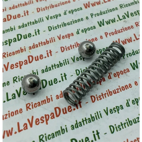 REINFORCED SPRING MOUNTING KIT + 2 BALLS FOR SECONDARY SHAFT GEAR CROSSBEARING FOR VESPA 50 NLR SS SPECIAL 90 SS 125 PRIMAVERA ET3 PK XL XL2 ro 150110