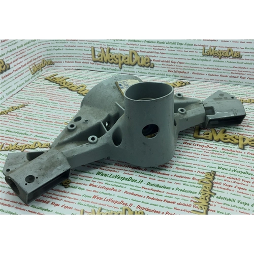 PARTE INFERIOR DE LA CUBIERTA BAJO EL MANILLAR ORIGINAL PIAGGIO PARA VESPA PK 50 125 S AUTOMATICA SS XL N PLURIMATIC ETS XL2 RO 219432 - 219441 - 2280055