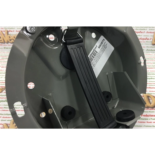 SOPORTE COMPLETO PARA RUEDA DE REPUESTO PARA VESPA 50 125 PK XL HP S FL AUTOMATICA PLURIMATIC RUSH N FL2 MODELOS CON BATERÍA RO 216316