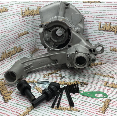 COPPIA CARTER MOTORE 26482024 PINASCO MASTER PER VESPA PX 125 T5