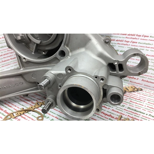 COPPIA CARTER MOTORE 26482024 PINASCO MASTER PER VESPA PX 125 T5