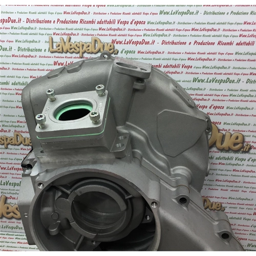 OFERTA ESPECIAL: PAR DE CARCASAS DE MOTOR 26482025 PINASCO ESCLAVO CON PAQUETE DE LÁMINAS VESPA PX 125 T5