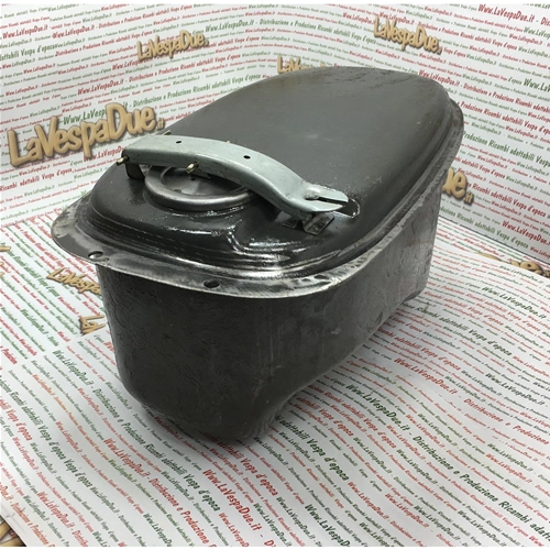 Réservoir de carburant avec bouchon pour VESPA 160 GS, 180 SS, 180, 200 RALLY, adaptable à toutes les VESPA 125, 150, 160, 180, 200 PX et PE.