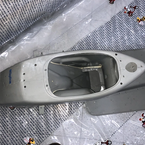 Neuer LML-Komplettschutzrahmen, passend für VESPA PX PE 125, 150 und 200 ab Baujahr 1998 mit Motorhaubenöffnung unter dem Sitz