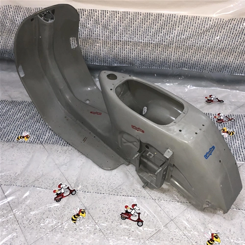Neuer LML-Komplettschutzrahmen, passend für VESPA PX PE 125, 150 und 200 ab Baujahr 1998 mit Motorhaubenöffnung unter dem Sitz