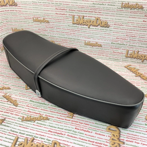 Asiento negro para VESPA 125 150 TS SPRINT SUPER GL GT GTR, adaptable a VNA VBA VNB VBB, con asa de pasajero de plástico rígido y apertura mediante botón pulsador.