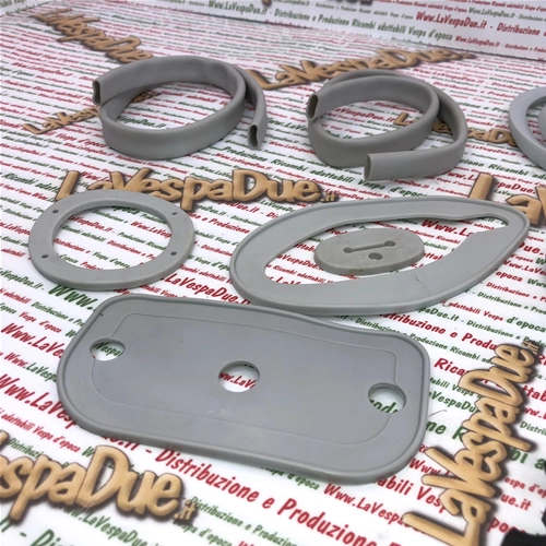 Complete gasket kit set of 25 grey rubber parts for VESPA 125 150 VM VN VL VB1 LOW HEADLIGHT OSTRICH