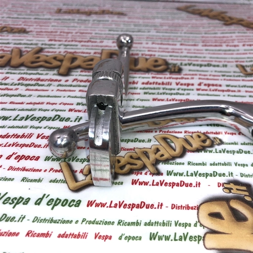 Pair of adjustable sports levers in polished aluminum for brake and clutch with cable adjusters for VESPA 125 150 VNB VBB models from the 60s