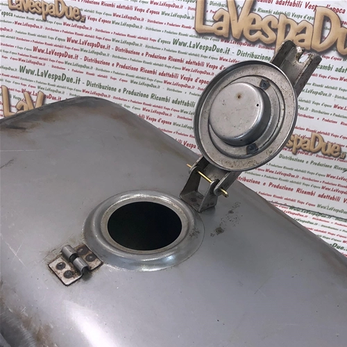 Depósito de combustible completo con tapón para VESPA 125 150 VN1T VN2T VB1T VL1T VL2T VL3T de 1954 a 1958.