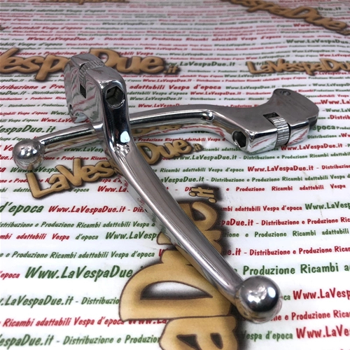 Pair of adjustable sports levers in polished aluminum for brake and clutch with cable adjusters for VESPA 125 150 VNB VBB models from the 60s