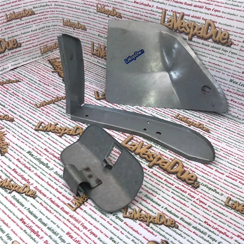 Umbausatz für die linke Seitenabdeckung des Topcase für VESPA 50 90 125 NLR SPECIAL SS auf 125 VMA2T PRIMAVERA 125 VMB1T ET3 PRIMAVERA