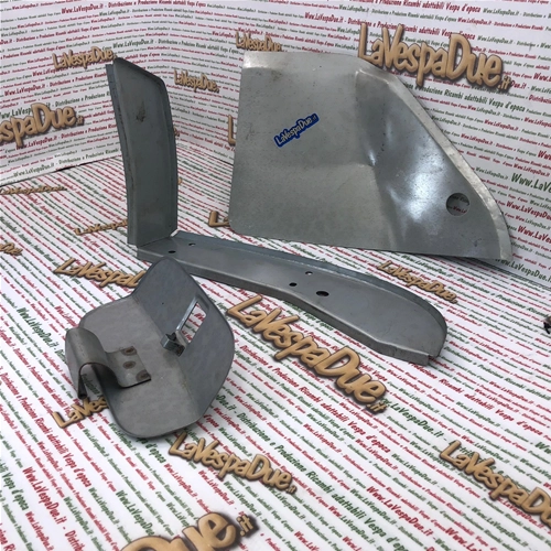 Umbausatz für die linke Seitenabdeckung des Topcase für VESPA 50 90 125 NLR SPECIAL SS auf 125 VMA2T PRIMAVERA 125 VMB1T ET3 PRIMAVERA
