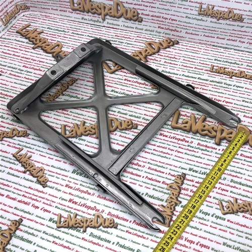 Placa portaequipajes con ganchos para cojín de asiento VESPA 125 con transmisión por varilla V15T de 1951