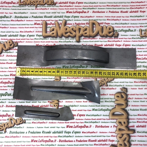 Set of 3 internal reinforcement brackets for the frame of the VESPA 50 NRL SPECIAL SS 90 SS 125 PRIMAVERA ET3 NEW