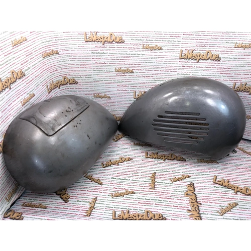 Paar Seitenverkleidungen aus Eisen für VESPA 150 GS HOFFMANN, rechts und links