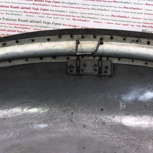 Paar Seitenverkleidungen aus Eisen für VESPA 150 GS HOFFMANN, rechts und links